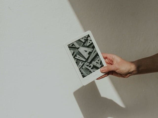 Kindle et la fin du téléchargement local : ce que nous dit vraiment cette décision